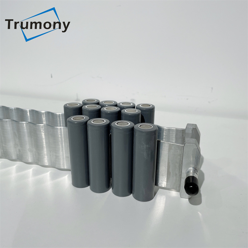 21700 Cylindrical Cells Aluminum Cooling Channel Tube Liquid Cooling Plate