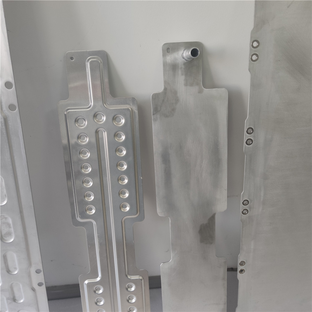 customized size electric car new energy vehicle 18650 cell battery pack heat sink vacuum brazing aluminum aluminium plate