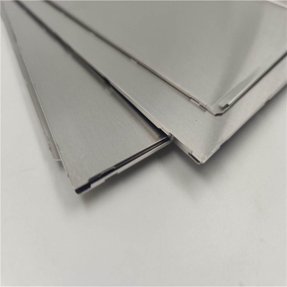 New Enegry Automobile 5052/H32 Rear Door Separated Heat line and Surface line Stamping Thin Aluminum Foil